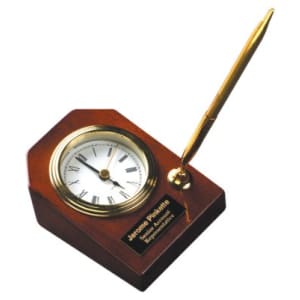 T063-3 5/8" x 4 3/4" : desk clock, desk