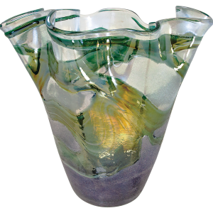 VAS105-Art Vase : 11.25"